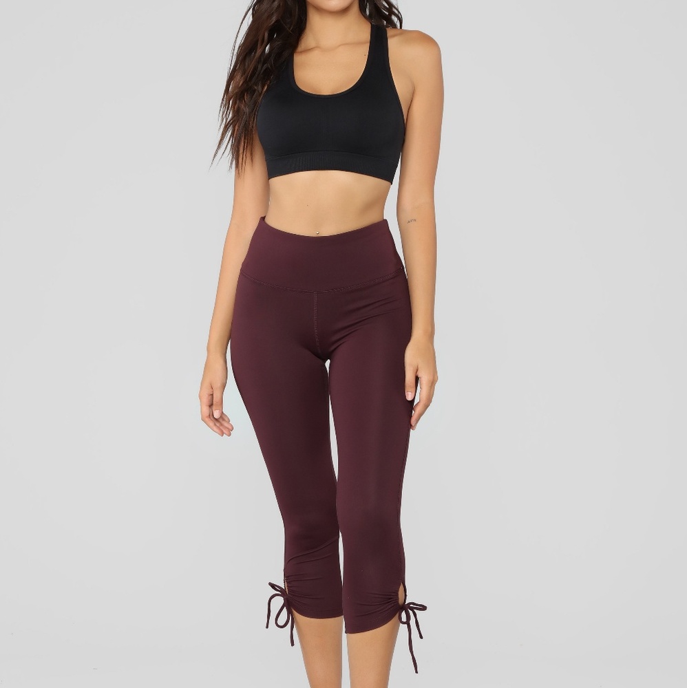 Performance Sports Bra - Picture 3 of 4